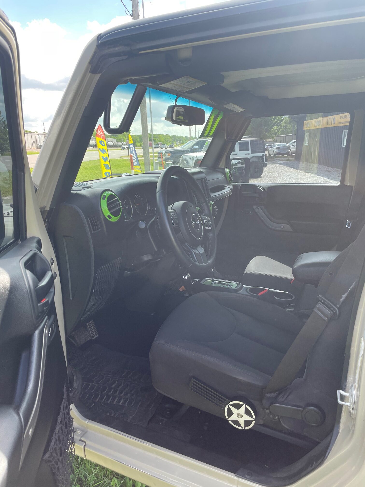 2017 Gobi 4-Door Jeep Wrangler $114/week WAC - Image 8