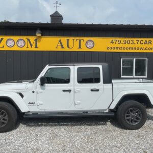2024 White 4-Door Jeep Gladiator $676/month WAC