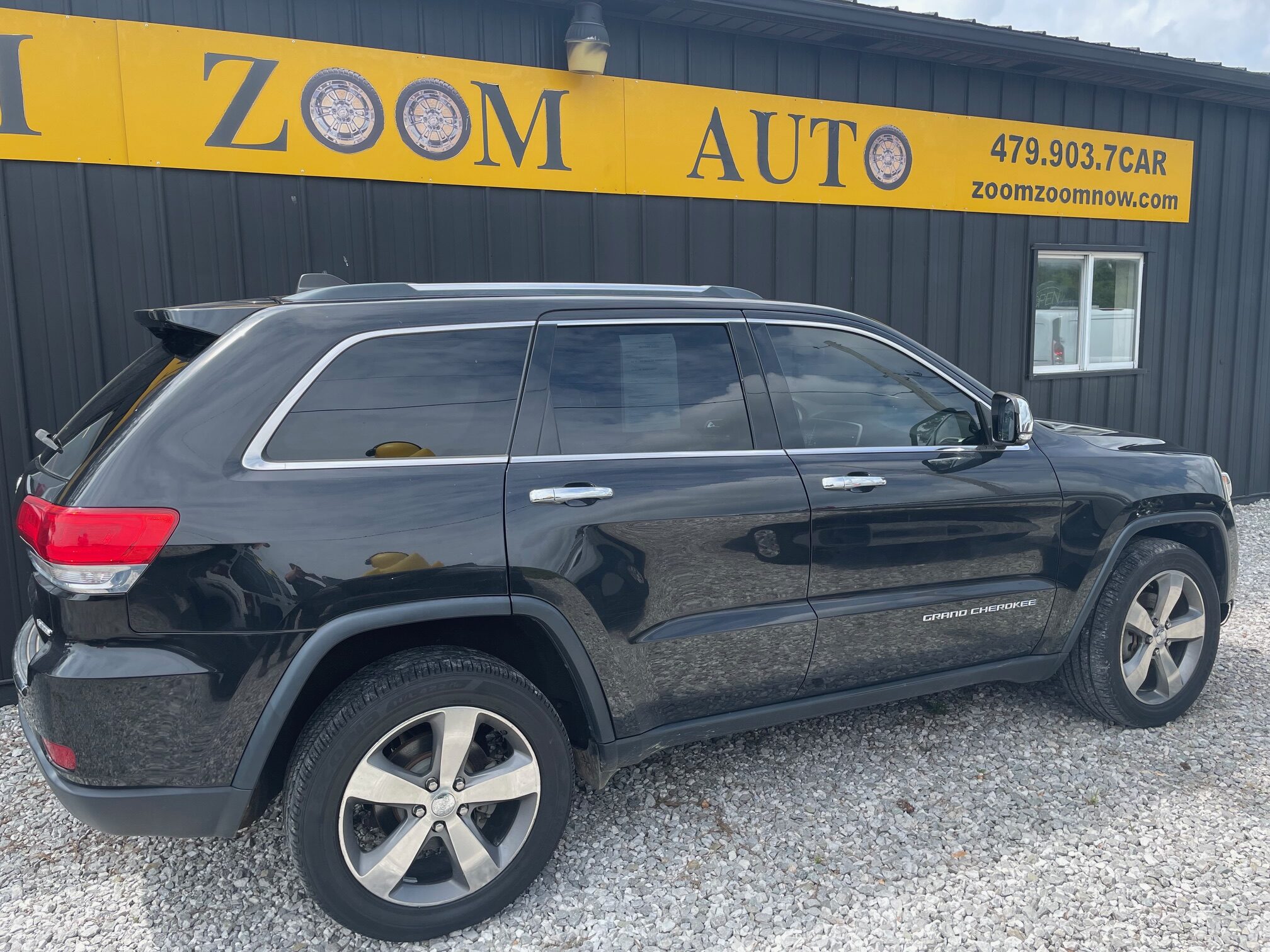 2014 Black Jeep Grand Cherokee