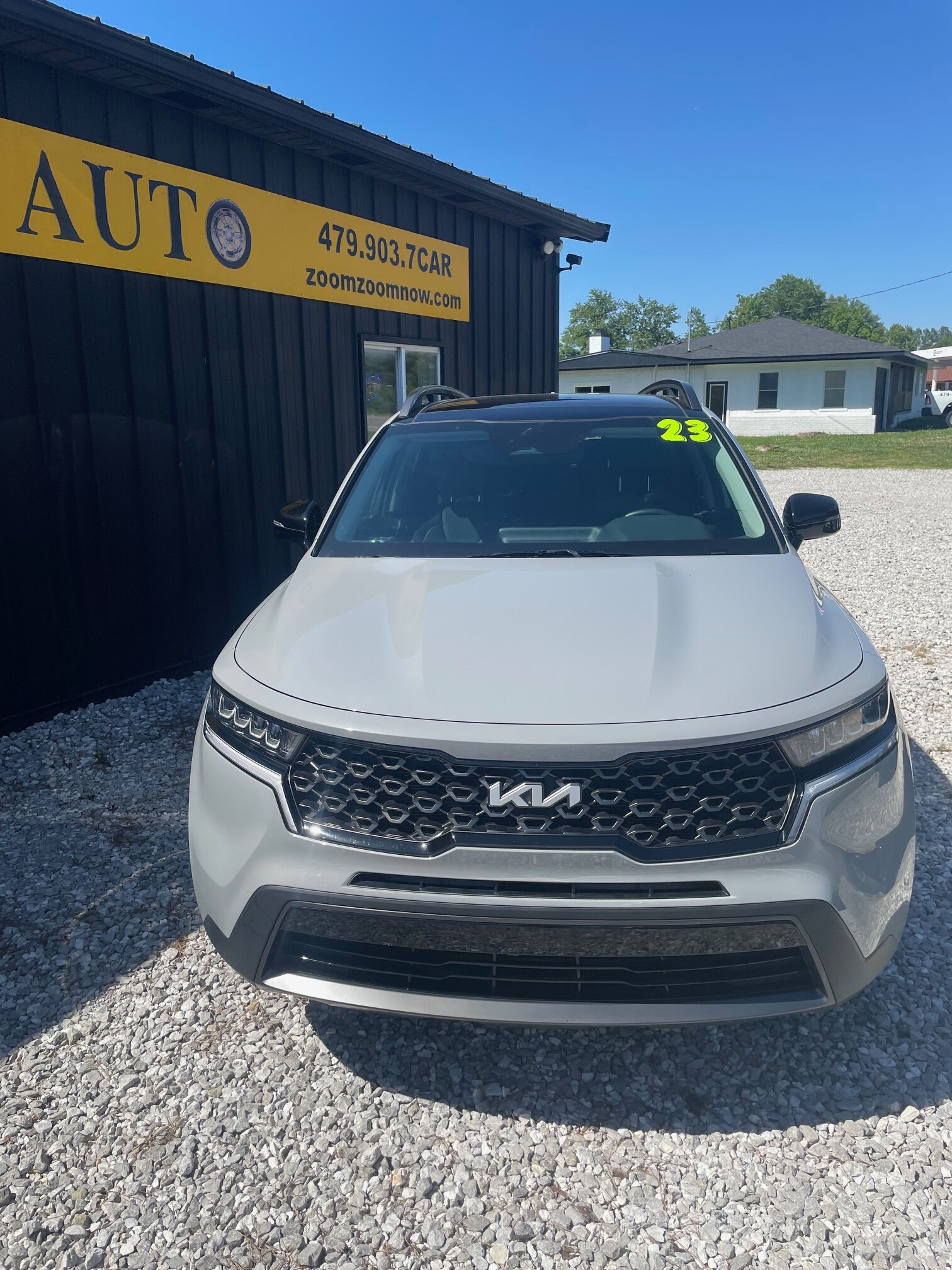 2023 Gray KIA Sorento AWD - 3rd Row $470/month WAC - Image 2