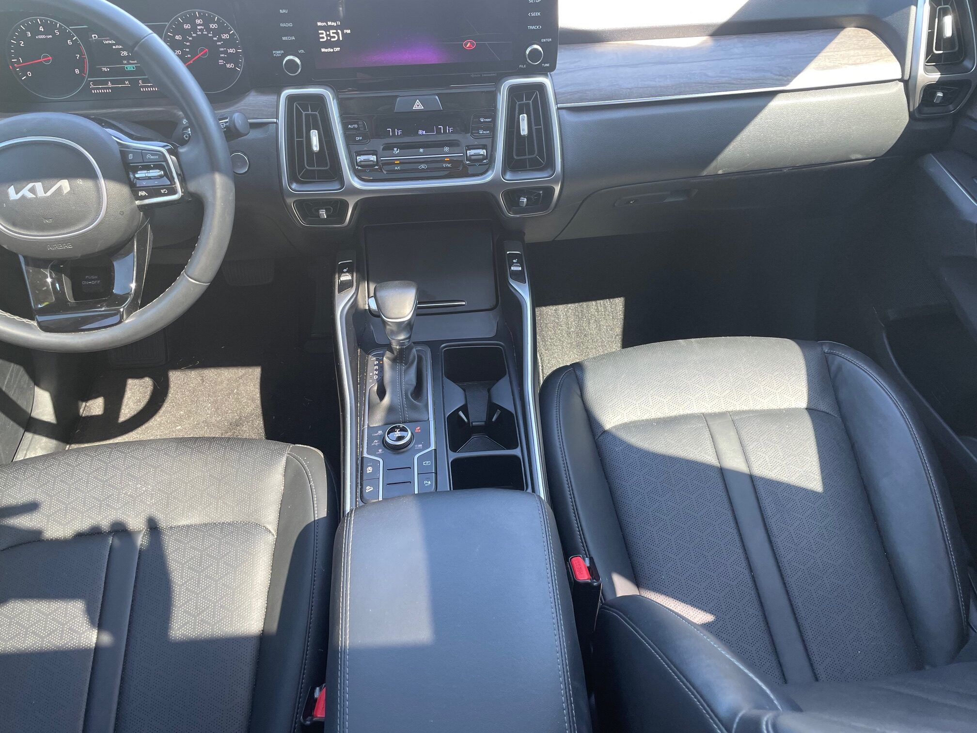 2023 Gray KIA Sorento AWD - 3rd Row $470/month WAC - Image 8